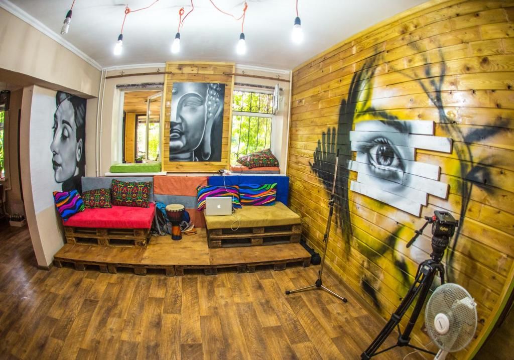 Хостелы Hostel Loco Алматы-48
