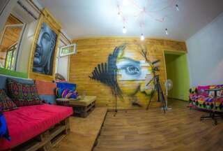 Хостелы Hostel Loco Алматы Двухместный номер эконом-класса с 1 кроватью-21